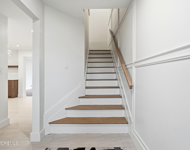 108 Neptune Avenue - Photo Thumbnail 3