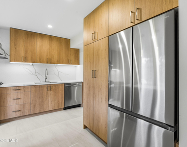 108 Neptune Avenue - Photo Thumbnail 5
