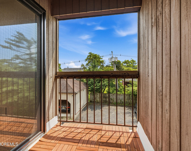 108 Neptune Avenue - Photo Thumbnail 33