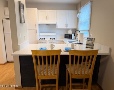 127 Blaine Avenue - Photo Thumbnail 7