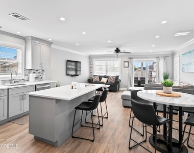 315 Hiering Avenue - Photo Thumbnail 9