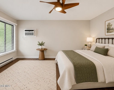 125 Amberly Drive - Photo Thumbnail 11