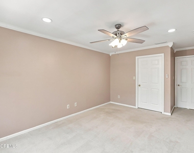 90 Banyan Boulevard - Photo Thumbnail 28