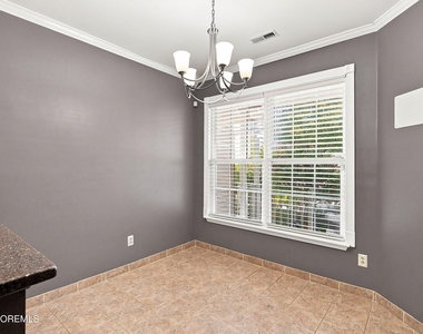 90 Banyan Boulevard - Photo Thumbnail 13