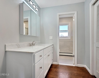 245 Brighton Avenue - Photo Thumbnail 15