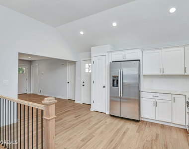 769 Cliffwood Avenue - Photo Thumbnail 4