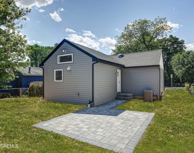 769 Cliffwood Avenue - Photo Thumbnail 12