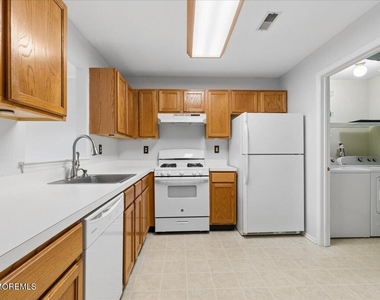 83 Pagoda Lane - Photo Thumbnail 9