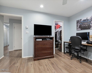 173 Amberly Drive - Photo Thumbnail 16