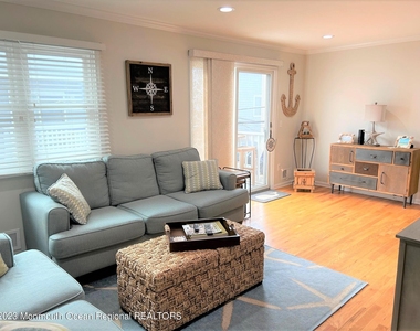 109 Cliff Avenue - Photo Thumbnail 1
