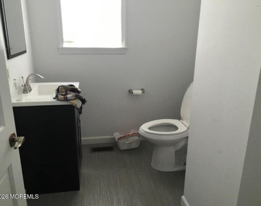 229 Overbrook Avenue - Photo Thumbnail 6
