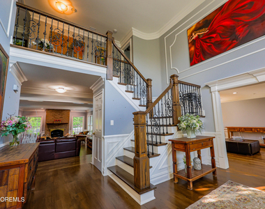 32 Wesley Court - Photo Thumbnail 4