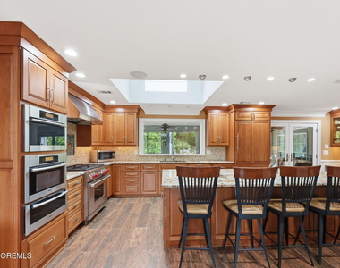 32 Wesley Court - Photo Thumbnail 14