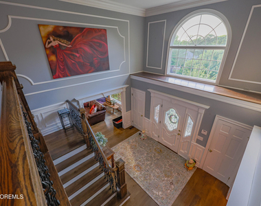 32 Wesley Court - Photo Thumbnail 6