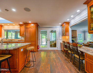 32 Wesley Court - Photo Thumbnail 9