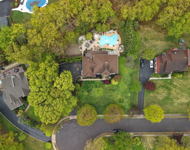 32 Wesley Court - Photo Thumbnail 63