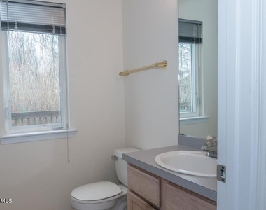102 Demmy Avenue - Photo Thumbnail 5