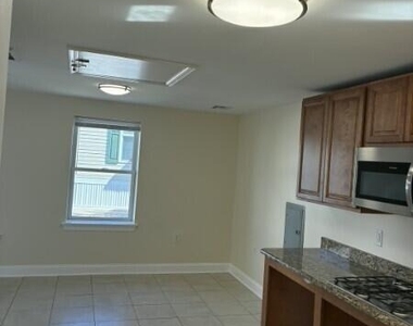 715 Union Avenue - Photo Thumbnail 2