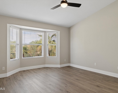 4224 E Maya Way - Photo Thumbnail 18