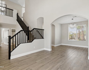 4224 E Maya Way - Photo Thumbnail 8