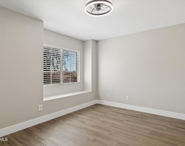 4224 E Maya Way - Photo Thumbnail 34
