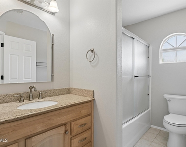 4224 E Maya Way - Photo Thumbnail 36