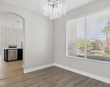 4224 E Maya Way - Photo Thumbnail 10