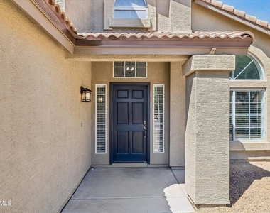 4224 E Maya Way - Photo Thumbnail 5