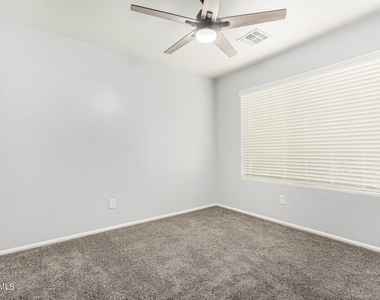 45127 W Jack Rabbit Trail - Photo Thumbnail 16