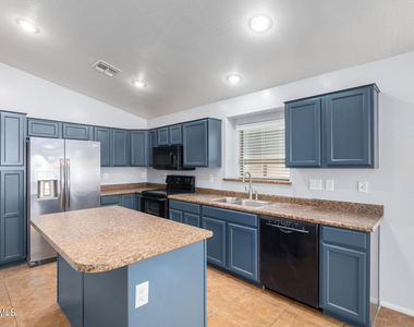 45127 W Jack Rabbit Trail - Photo Thumbnail 4