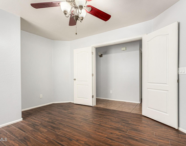 45127 W Jack Rabbit Trail - Photo Thumbnail 8