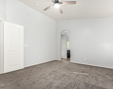 45127 W Jack Rabbit Trail - Photo Thumbnail 21