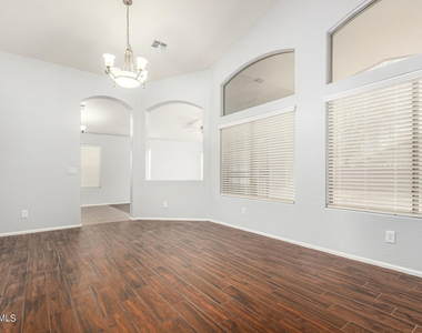 45127 W Jack Rabbit Trail - Photo Thumbnail 10