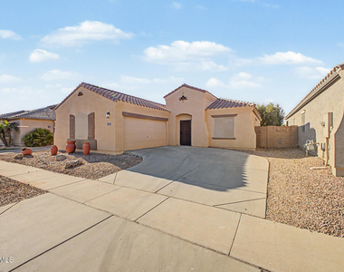 706 E Las Colinas Place - Photo Thumbnail 1