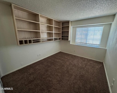 4053 E Woodland Drive - Photo Thumbnail 21