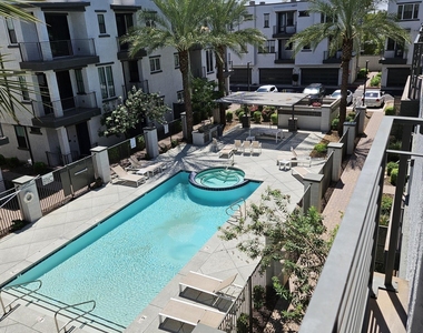 2090 S Dorsey Lane - Photo Thumbnail 25