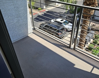 2090 S Dorsey Lane - Photo Thumbnail 24