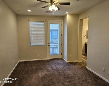 2090 S Dorsey Lane - Photo Thumbnail 27