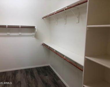 4214 W Winston Drive - Photo Thumbnail 15