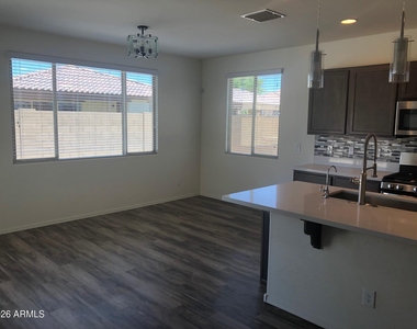 4214 W Winston Drive - Photo Thumbnail 5