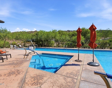 1118 E Paseo Way - Photo Thumbnail 66