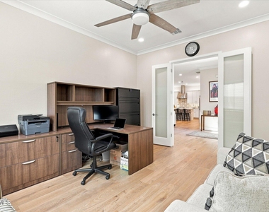 1118 E Paseo Way - Photo Thumbnail 34