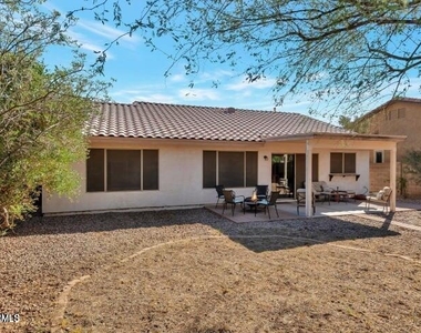 1712 W Sparrow Drive - Photo Thumbnail 2