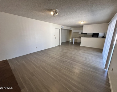 5309 S River Drive - Photo Thumbnail 14