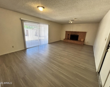 5309 S River Drive - Photo Thumbnail 12