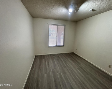 5309 S River Drive - Photo Thumbnail 20