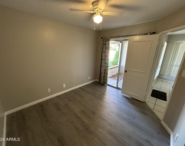 195 N Cottonwood Street - Photo Thumbnail 14