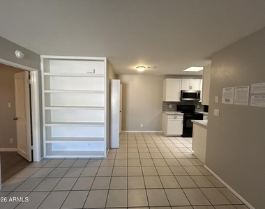 195 N Cottonwood Street - Photo Thumbnail 6