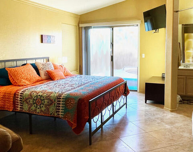 8880 E Red Mountain Lane - Photo Thumbnail 15