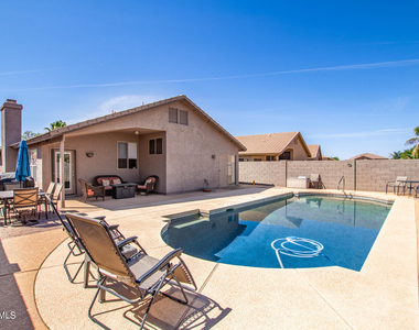 8880 E Red Mountain Lane - Photo Thumbnail 30